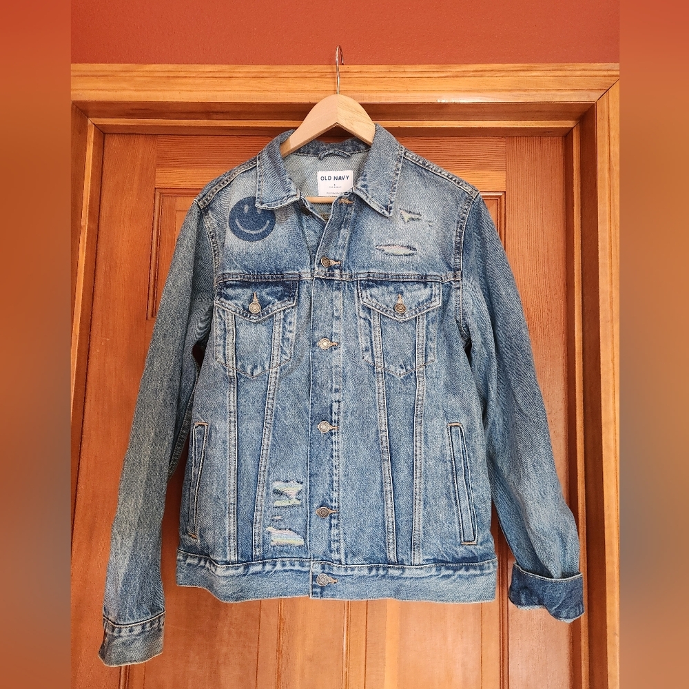 Old Navy Distressed Blue Denim Y2K Jacket for Women With Smiley Face
